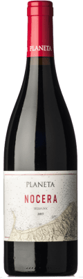 15,95 € Envio grátis | Vinho tinto Planeta D.O.C. Sicilia Sicília Itália Nocera Garrafa 75 cl