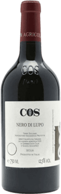 19,95 € 免费送货 | 红酒 Azienda Agricola Cos Nero di Lupo I.G.T. Terre Siciliane 西西里岛 意大利 Nero d'Avola 瓶子 75 cl