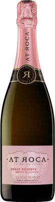 18,95 € 送料無料 | ロゼのスパークリングワイン AT Roca レセルバ D.O. Penedès カタロニア スペイン Monastrell — モナストレル, Macabeo — マカベオ 75 cl