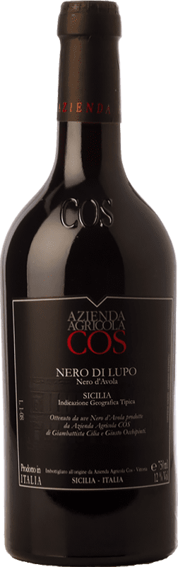 16,95 € Envío gratis | Vino tinto Azienda Agricola Cos Nero di Lupo Joven I.G.T. Terre Siciliane Sicilia Italia Nero d'Avola Botella 75 cl