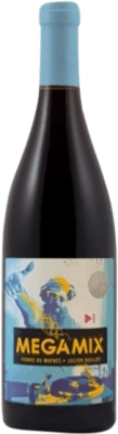 31,95 € Бесплатная доставка | Красное вино Clos des Vignes du Mayne Megamix Бургундия Франция Pinot Black, Gamay, Chardonnay бутылка 75 cl