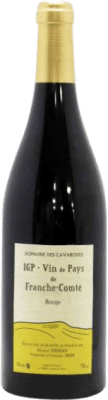 29,95 € Kostenloser Versand | Rotwein Domaine des Cavarodes Comté Rouge I.G.P. Vin de Pays Jura Jura Frankreich Spätburgunder, Bastardo, Gamay, Pinot Meunier, Poulsard Flasche 75 cl