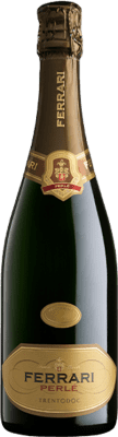 57,95 € 免费送货 | 白起泡酒 Ferrari Perlé D.O.C. Trento 特伦蒂诺 意大利 Chardonnay 瓶子 75 cl
