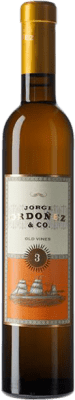 56,95 € Envío gratis | Vino dulce Jorge Ordóñez Nº 3 Viñas Viejas D.O. Sierras de Málaga Andalucía España Moscatel de Alejandría Media Botella 37 cl