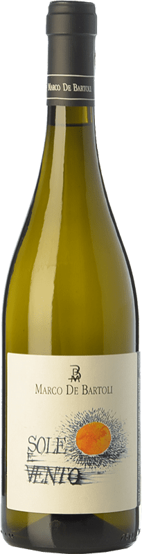 26,95 € 免费送货 | 白酒 Marco de Bartoli Sole e Vento I.G.T. Terre Siciliane 西西里岛 意大利 Muscat, Grillo 瓶子 75 cl