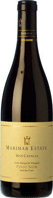 67,95 € Бесплатная доставка | Красное вино Marimar Estate Mas Cavalls старения I.G. Sonoma Coast Побережье Сономы Соединенные Штаты Pinot Black бутылка 75 cl