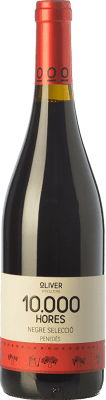 7,95 € Envio grátis | Vinho Tinto Oliver 10.000 Hores Jovem D.O. Penedès Catalunha Espanha Tempranillo, Syrah 75 cl
