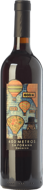 11,95 € 免费送货 | 红酒 Sa Forana 600 Metros 年轻的 I.G.P. Vi de la Terra de Illa de Menorca 巴利阿里群岛 西班牙 Merlot, Syrah, Grenache 瓶子 75 cl