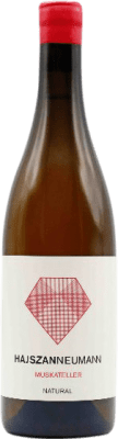 39,95 € Free Shipping | White wine Hajszan Neumann Natural Muskateller Viena Austria Muscat Bottle 75 cl