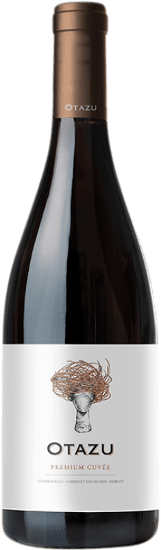 17,95 € Spedizione Gratuita | Vino rosso Señorío de Otazu Premium Cuvée Crianza D.O. Navarra Navarra Spagna Tempranillo, Merlot, Cabernet Sauvignon Bottiglia 75 cl