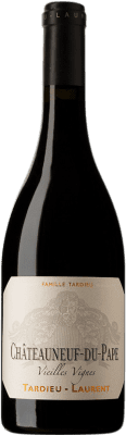 95,95 € 免费送货 | 红酒 Tardieu-Laurent Vieilles Vignes 预订 A.O.C. Châteauneuf-du-Pape 罗纳 法国 Syrah, Grenache, Mourvèdre 瓶子 75 cl