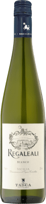 14,95 € 免费送货 | 白酒 Tasca d'Almerita Regaleali Bianco I.G.T. Terre Siciliane 西西里岛 意大利 Chardonnay, Insolia, Grecanico, Catarratto 瓶子 75 cl