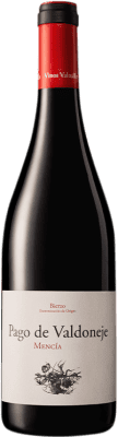 9,95 € Free Shipping | Red wine Valtuille Pago de Valdoneje Oak D.O. Bierzo Castilla y León Spain Mencía Bottle 75 cl