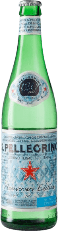 36,95 € Envío gratis | Caja de 24 unidades Agua San Pellegrino Frizzante Gas Sparkling Botella Medium 50 cl