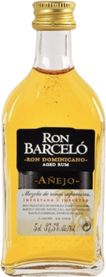 275,95 € Envio grátis | Caixa de 120 unidades Rum Barceló Añejo República Dominicana Garrafa Miniatura 5 cl
