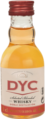2,95 € Envio grátis | Whisky Blended DYC Espanha Garrafinha Miniatura 5 cl