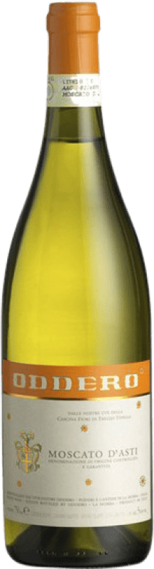 23,95 € Envio grátis | Vinho branco Oddero Cascina Fiori D.O.C.G. Moscato d'Asti Piemonte Itália Mascate Grão Pequeno Garrafa 75 cl