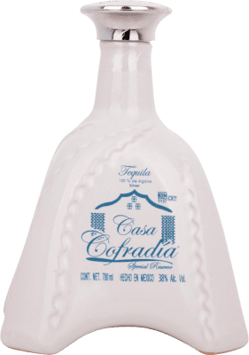 84,95 € Spedizione Gratuita | Tequila La Cofradía Cerámica Blanco Messico Bottiglia 70 cl