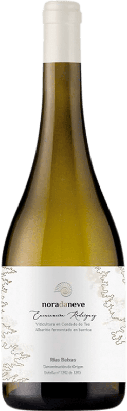 22,95 € Spedizione Gratuita | Vino bianco Viña Nora Encarnación Rodríguez Nora da Neve D.O. Rías Baixas Galizia Spagna Albariño Bottiglia 75 cl