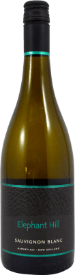 22,95 € Бесплатная доставка | Белое вино Elephant Hill I.G. Hawkes Bay Hawke's Bay Новая Зеландия Sauvignon White бутылка 75 cl