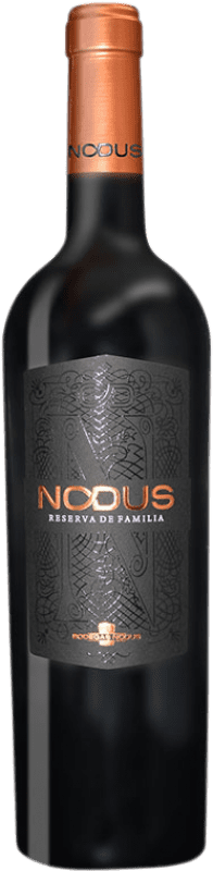 11,95 € 免费送货 | 红酒 Nodus Familia 预订 D.O. Utiel-Requena 巴伦西亚社区 西班牙 Tempranillo, Syrah, Cabernet Sauvignon 瓶子 75 cl