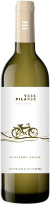 6,95 € Envío gratis | Vino blanco Tres Pilares D.O. Rueda Castilla y León España Sauvignon Blanca Botella 75 cl