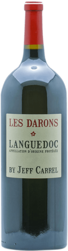 25,95 € Spedizione Gratuita | Vino Rosso Jeff Carrel Les Darons I.G.P. Vin de Pays Languedoc Languedoc Francia Syrah, Garnacha — Grenache, Cariñena — Carignano Bottiglia Magnum 1,5 L