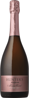 36,95 € Envoi gratuit | Vin Mousseux Rosé Hunter's Miru Miru Brut Jeune Nouvelle-Zélande Pinot Noir, Chardonnay, Pinot Meunier Bouteille 75 cl