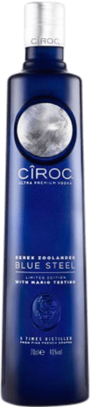 33,95 € Spedizione Gratuita | Vodka Cîroc Blue Steel Francia Bottiglia 70 cl