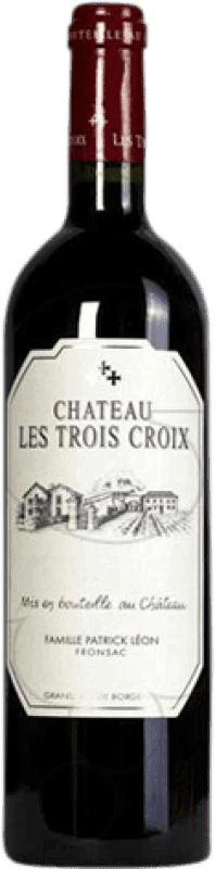 32,95 € Spedizione Gratuita | Vino rosso Famille Patrick Leon Château Les Trois Croix A.O.C. Bordeaux Francia Merlot, Cabernet Franc Bottiglia 75 cl