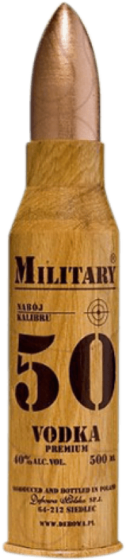 25,95 € Envio grátis | Vodka Military 50 Polônia Garrafa Medium 50 cl