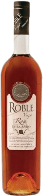 51,95 € Бесплатная доставка | Ром Roble Viejo Extra Añejo Венесуэла бутылка 70 cl