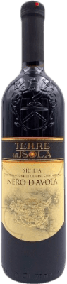 5,95 € Envio grátis | Vinho tinto Terre dell'Isola Jovem D.O.C. Sicilia Sicília Itália Nero d'Avola Garrafa 75 cl
