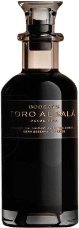 119,95 € Envío gratis | Vinagre Toro Albalá Gran Reserva D.O. Montilla-Moriles Andalucía y Extremadura España 50 Años Botellín 25 cl