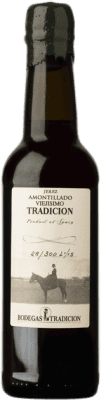 261,95 € Kostenloser Versand | Verstärkter Wein Tradición Amontillado Viejísimo D.O. Jerez-Xérès-Sherry Andalusien Spanien Palomino Fino Halbe Flasche 37 cl
