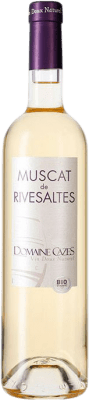 24,95 € Spedizione Gratuita | Vino bianco L'Ostal Cazes A.O.C. Muscat de Rivesaltes Linguadoca-Rossiglione Francia Moscato d'Alessandria Bottiglia 75 cl