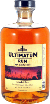 44,95 € Бесплатная доставка | Ром Little Ultimatum Selected Blend Нидерланды 8 Лет бутылка 70 cl