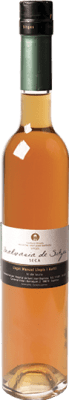 19,95 € Envio grátis | Vinho Generoso Fortificado Hospital de Sitges Seco D.O. Catalunya Catalunha Espanha Malvasia Garrafa Medium 50 cl