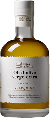 19,95 € Envío gratis | Aceite de Oliva Finca La Petita España Arbequina Botella Medium 50 cl